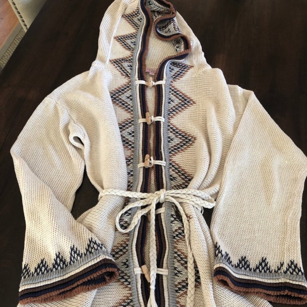 Linen sweater by Calypso St. Barth